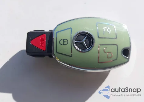 2014 Mercedes-Benz E 350 z USA, uszkodzony, nr VIN WDDKJ5KB8EF273053